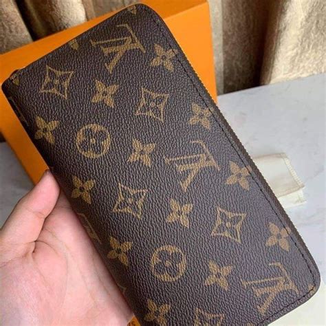 ví da louis vuitton chính hãng